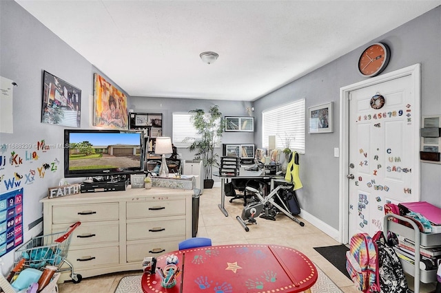 2000 NW 38th St, Oakland Park, FL 33309 - office area with light tile patterned floors and baseboards