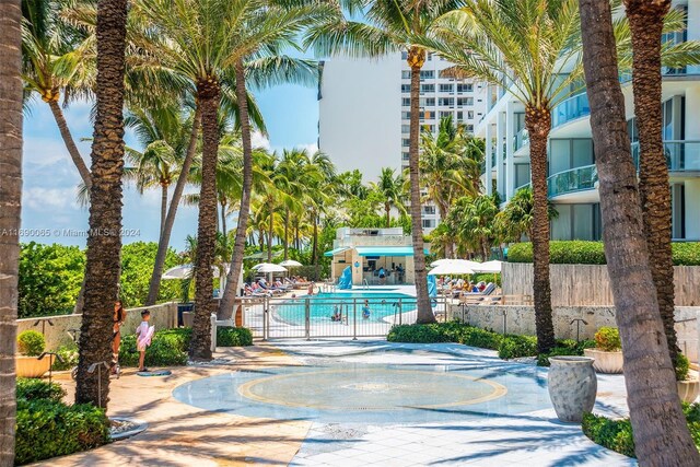 6801 Collins Ave Unit 1215, Miami Beach, FL 33141 - view of community pool