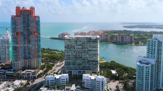 bird's eye view featuring a water view