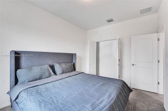 bedroom featuring carpet floors