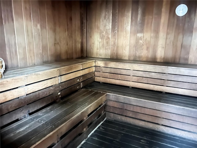 view of sauna / steam room