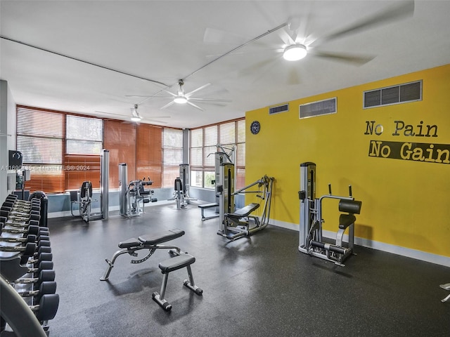 exercise room featuring ceiling fan