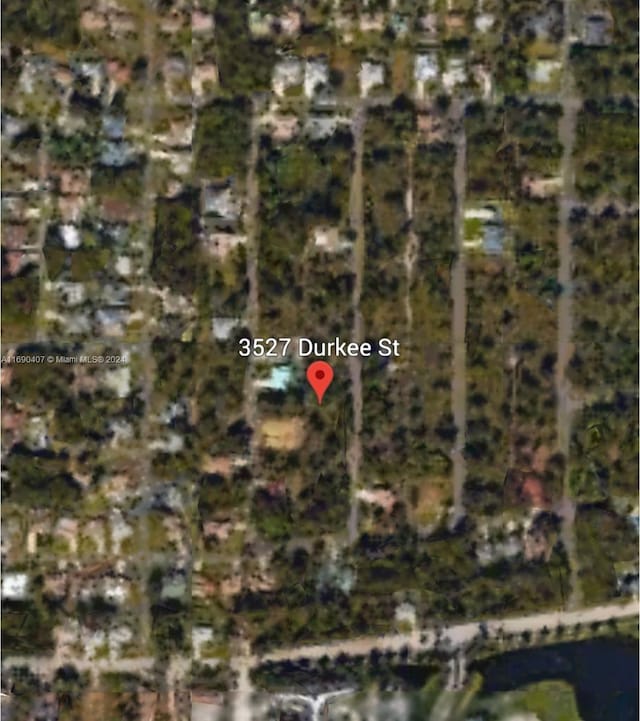 Listing photo 3 for 3527 Durkee St, Port Charlotte FL 33980