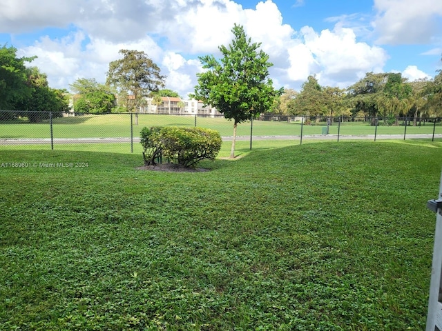 8000 Lagos De Campo Blvd Unit A-106, Tamarac, FL 33321 - view of community