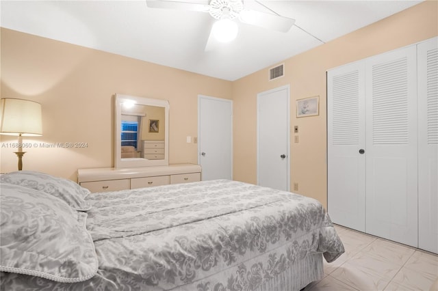 bedroom featuring ceiling fan