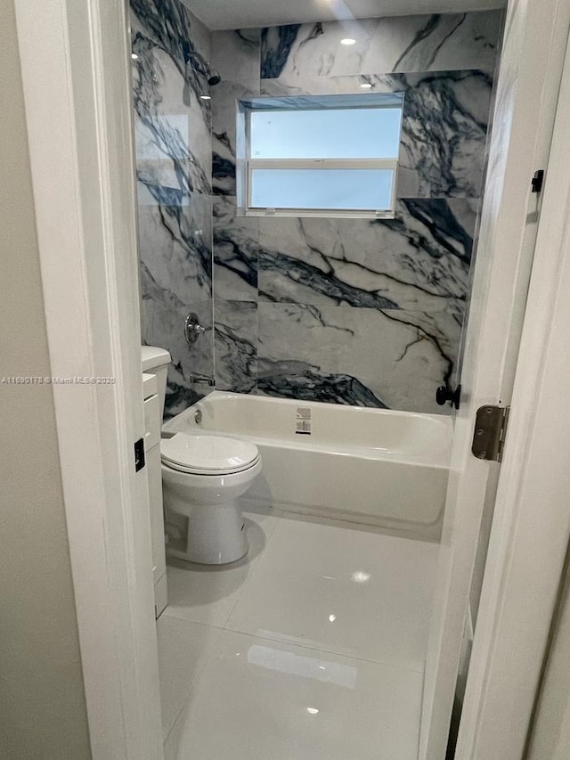 3731 SW 58th Ter, Davie, FL 33314 - full bathroom featuring vanity, toilet, and washtub / shower combination