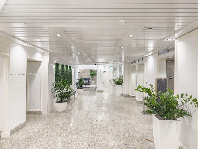 780 NE 69th St Unit 2506, Miami, FL 33138 - lobby with recessed lighting