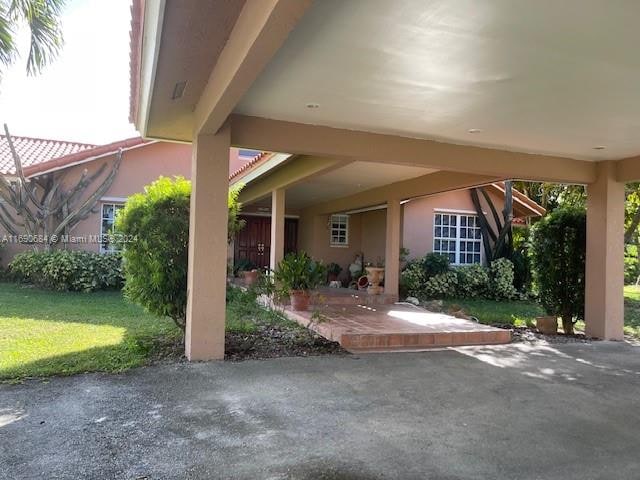 Listing photo 2 for 16050 SW 168th St, Miami FL 33187