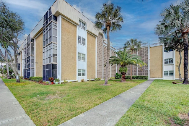 view of building exterior