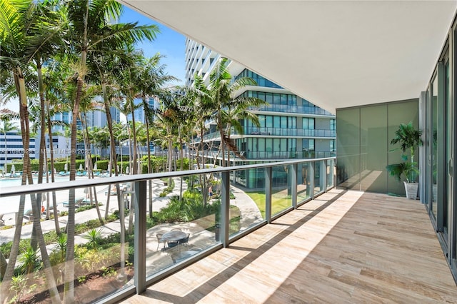 650 NE 32nd St Unit 602, Miami, FL 33137 - view of balcony