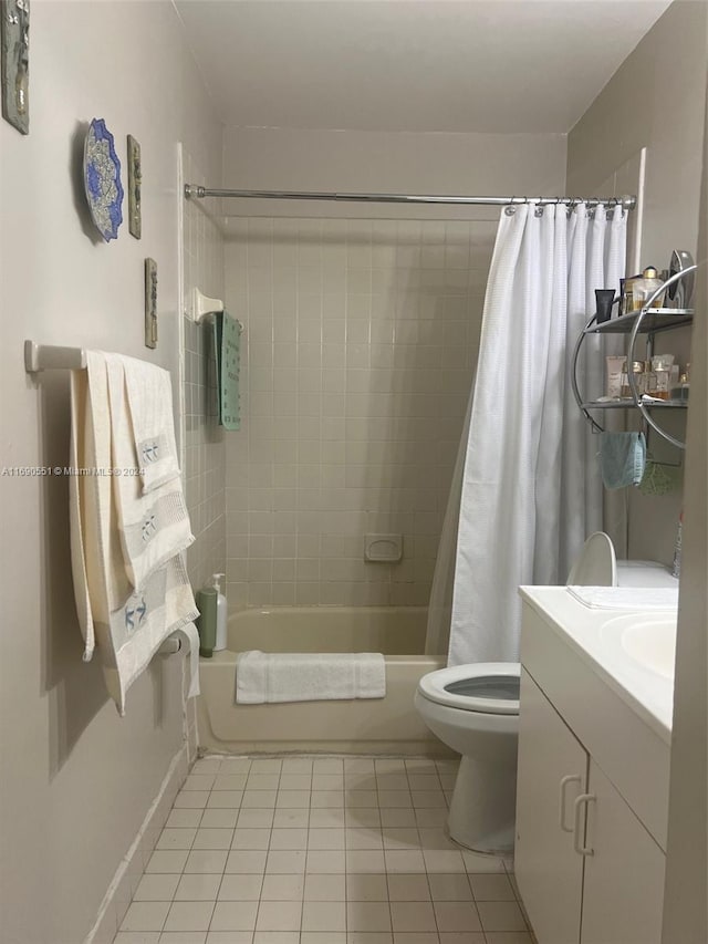 16331 SW 104th Ave, Miami, FL 33157 - full bathroom featuring tile patterned floors, shower / bath combo with shower curtain, toilet, and vanity
