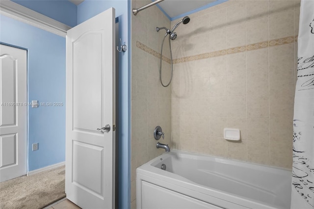 bathroom with shower / bath combo