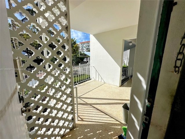 641 Espanola Way Unit 6, Miami Beach, FL 33139 - view of balcony
