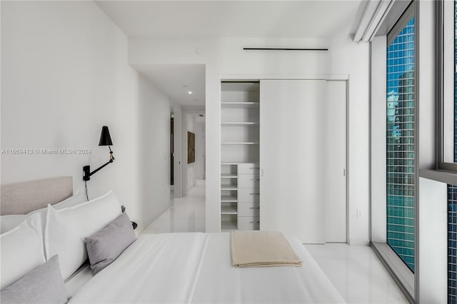 bedroom with a closet