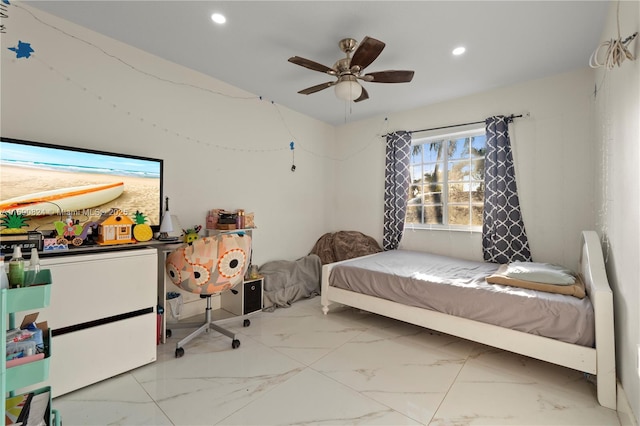 bedroom featuring ceiling fan