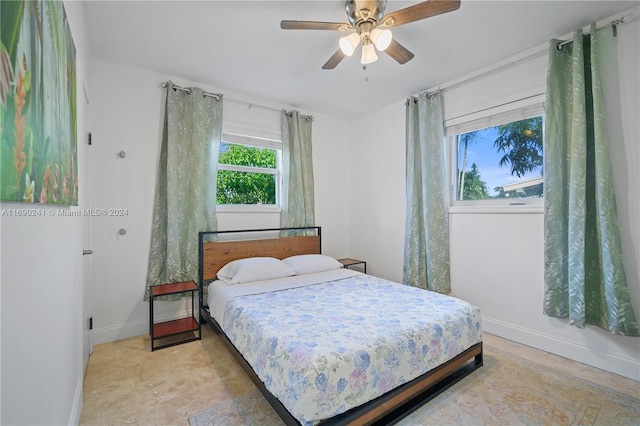 bedroom with ceiling fan