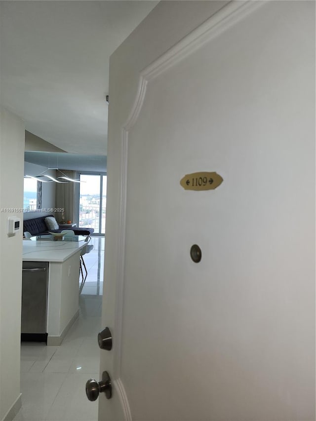 800 SE 20th Ave Unit 1109, Deerfield Beach, FL 33441 - details with baseboards and dishwashing machine