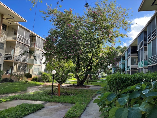 1395 NE 167th St Unit 315, Miami, FL 33162 - view of home's community
