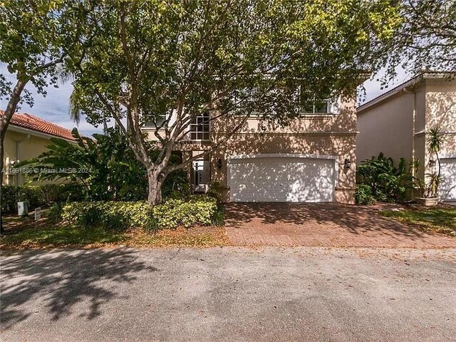 view of front of house featuring a garage