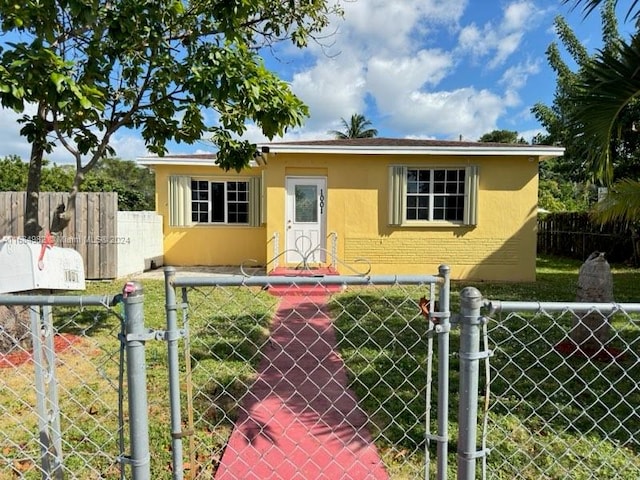 view of front facade