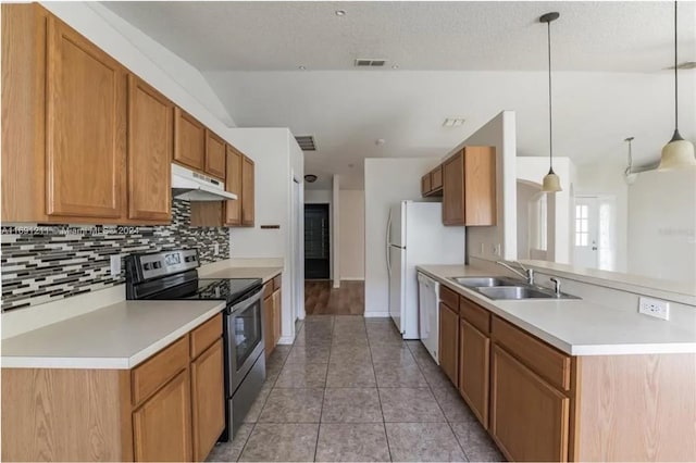 kitchen with electric stove, light tile patterned floors, hanging light fixtures, sink, and dishwasher