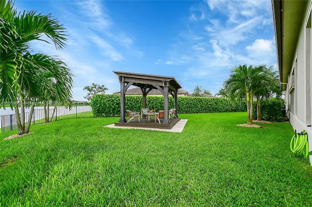 view of yard with a patio