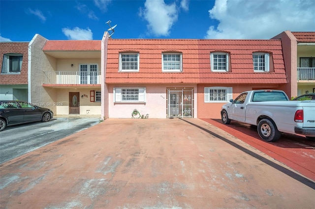 view of townhome / multi-family property