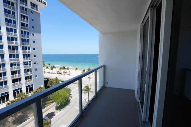 209 N Fort Lauderdale Beach Blvd Unit 7D, Fort Lauderdale, FL 33304 - balcony with a water view