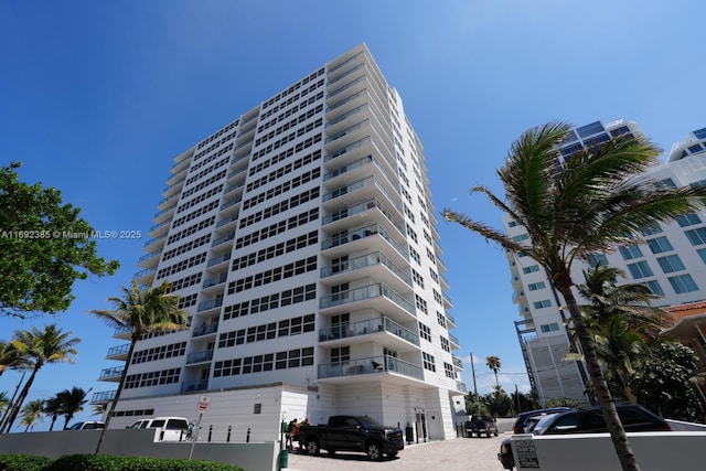 209 N Fort Lauderdale Beach Blvd Unit 7D, Fort Lauderdale, FL 33304 - view of apartment building / complex