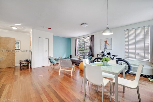 420 15th St Unit 107, Miami Beach, FL 33139 - dining room featuring light wood-type flooring