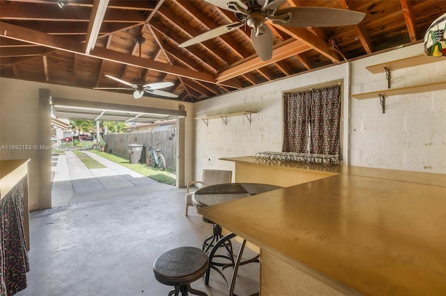 garage featuring ceiling fan