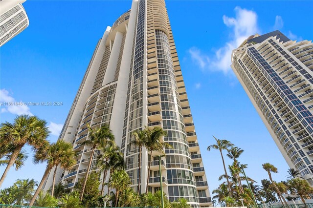 18101 Collins Ave Unit 1502, Sunny Isles Beach, FL 33160 - view of apartment building / complex