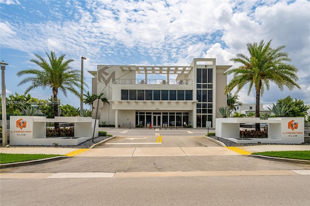 view of building exterior