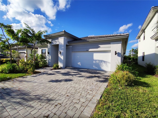 view of front facade with a garage