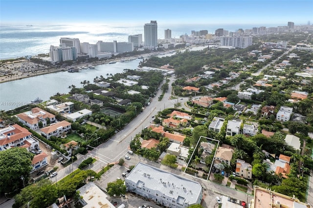 bird's eye view featuring a water view