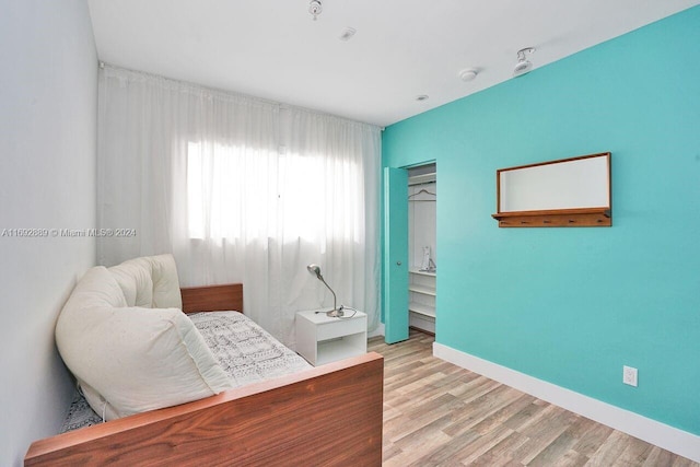 living area featuring light hardwood / wood-style floors