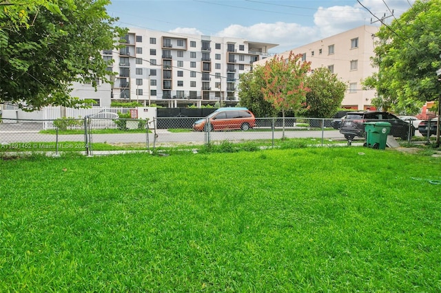 exterior space featuring a lawn