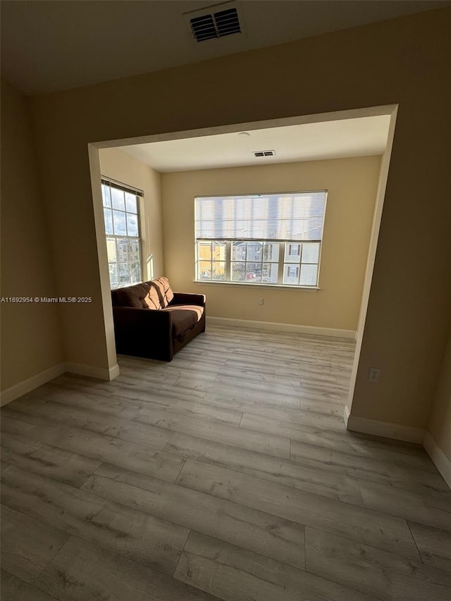 8239 Claire Ann Dr Unit 307, Orlando, FL 32825 - living area featuring light wood-type flooring
