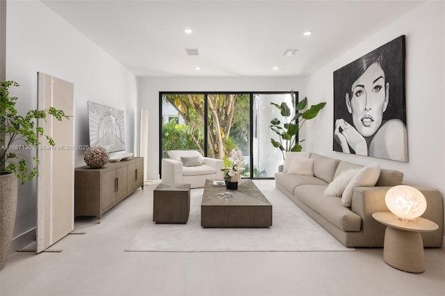 2000 S Bayshore Dr Unit 4, Coconut Grove, FL 33133 - living area with recessed lighting