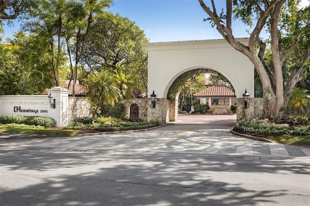 2000 S Bayshore Dr Unit 4, Coconut Grove, FL 33133 - view of home's community