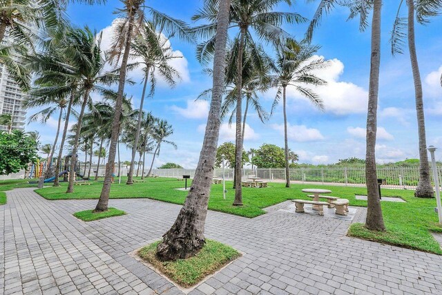 6301 Collins Ave Unit 1508, Miami Beach, FL 33141 - view of home's community