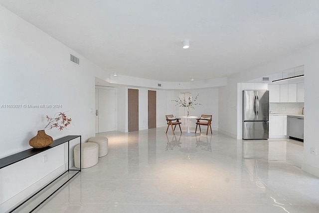 6301 Collins Ave Unit 1508, Miami Beach, FL 33141 - hall featuring light tile patterned floors