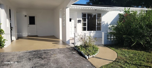 view of entrance to property