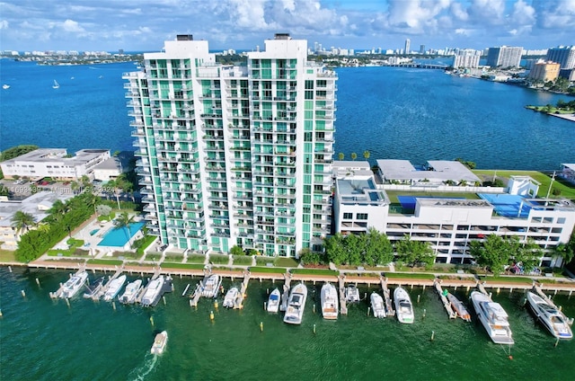 bird's eye view featuring a water view