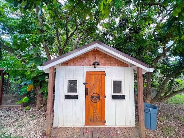 view of outbuilding