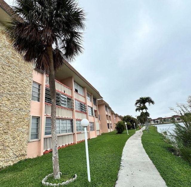 18707 NE 14th Ave Unit 528, Miami, FL 33179 - view of building exterior