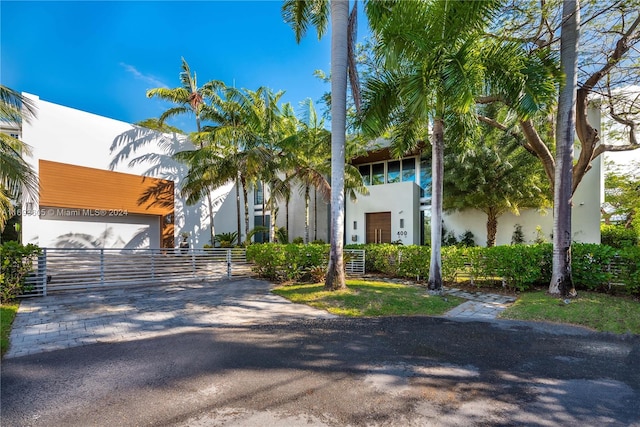 view of front of home featuring a garage