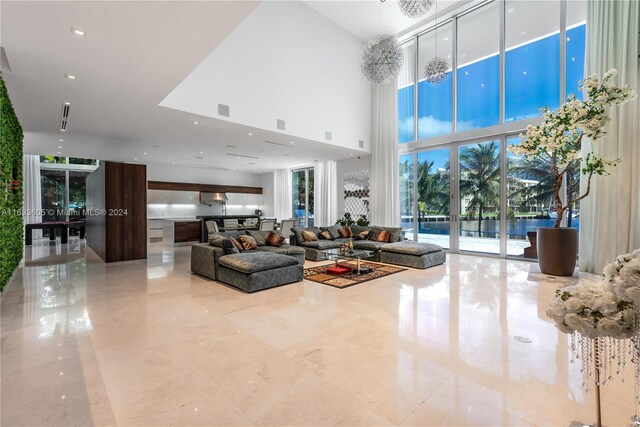 400 Tamarind Dr, Hallandale Beach, FL 33009 - photo 10