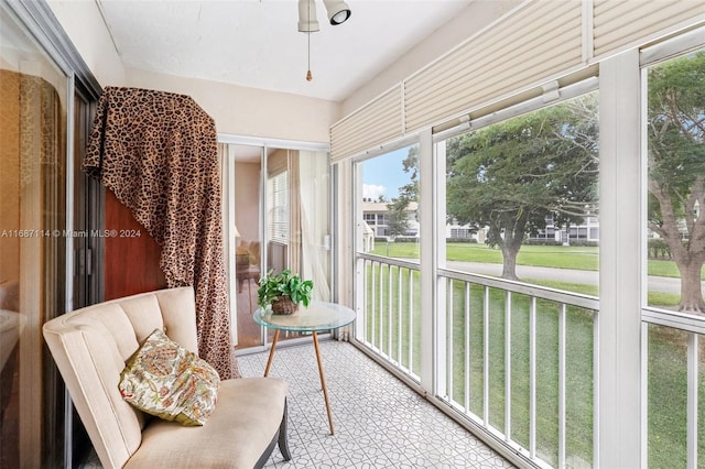 2703 Nassau Bnd Unit C2, Coconut Creek, FL 33066 - view of sunroom / solarium
