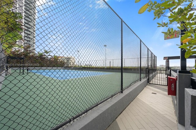 121 NE 34th St Unit 3014, Miami, FL 33137 - view of tennis court